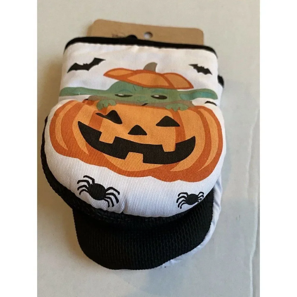 Disney‎ Star Wars Baby Yoda Mandalorian 2 Pack Oven Mitts Halloween Grogu